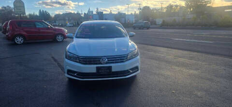 2016 VOLKSWAGEN Passat
