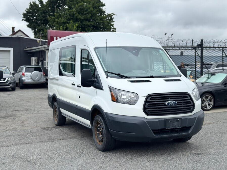 2018 FORD Transit