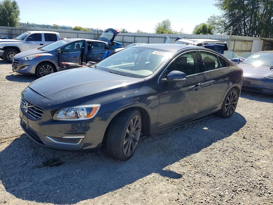 2015 VOLVO S60