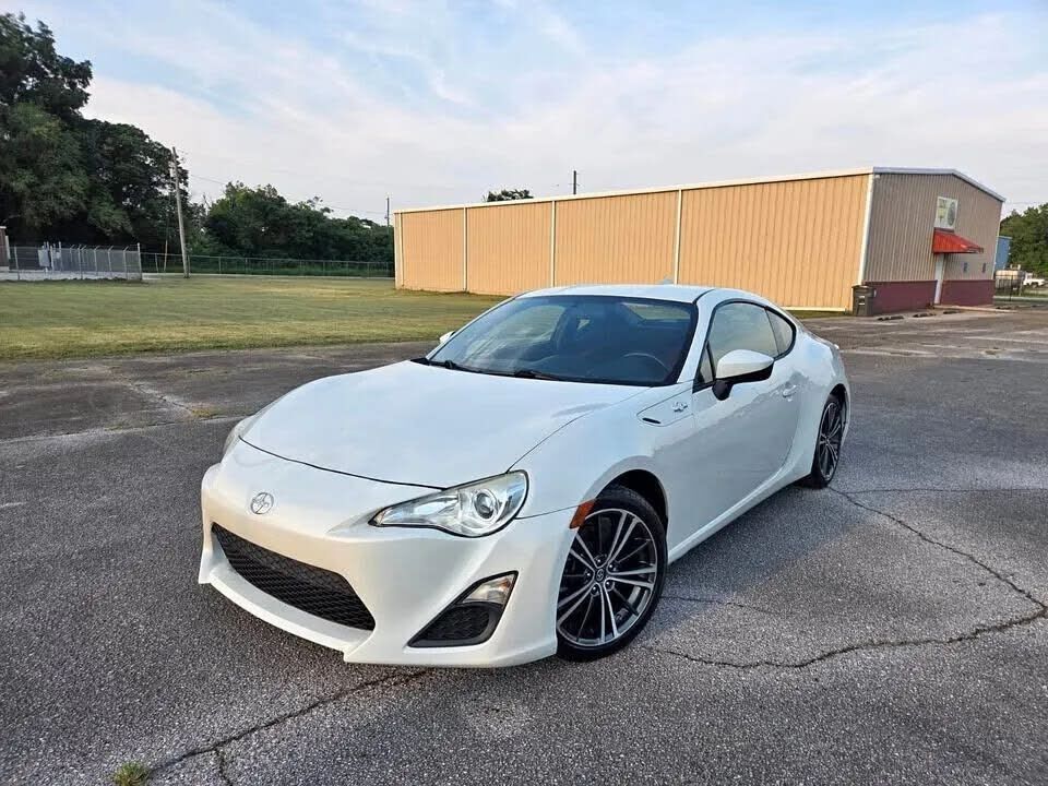2015 TOYOTA Scion