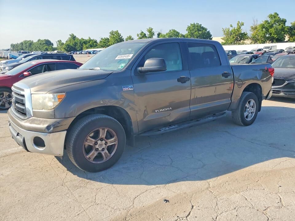 2011 TOYOTA Tundra