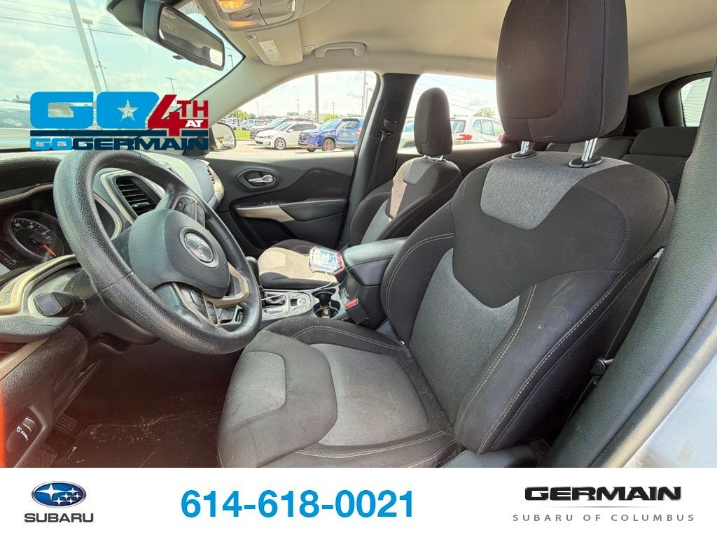 2018 JEEP Cherokee