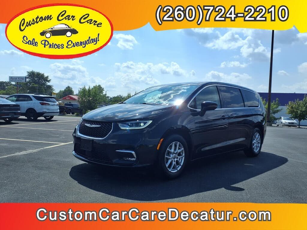 2023 CHRYSLER Pacifica