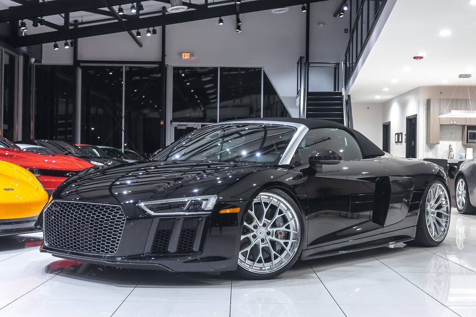 2018 AUDI R8