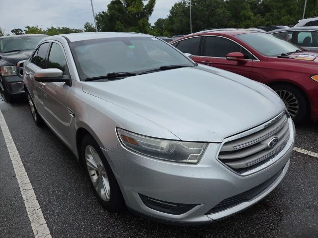 2013 FORD Taurus