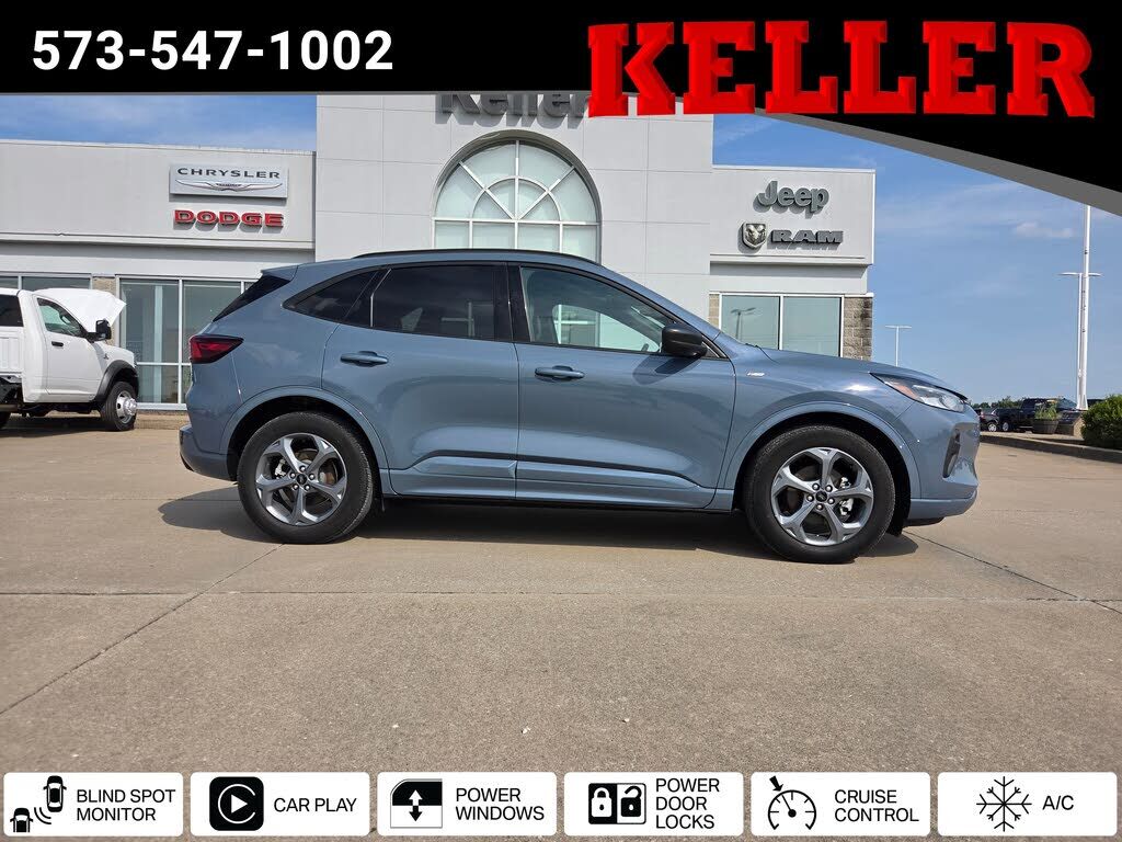 2024 FORD Escape