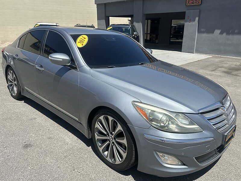 2014 HYUNDAI Genesis