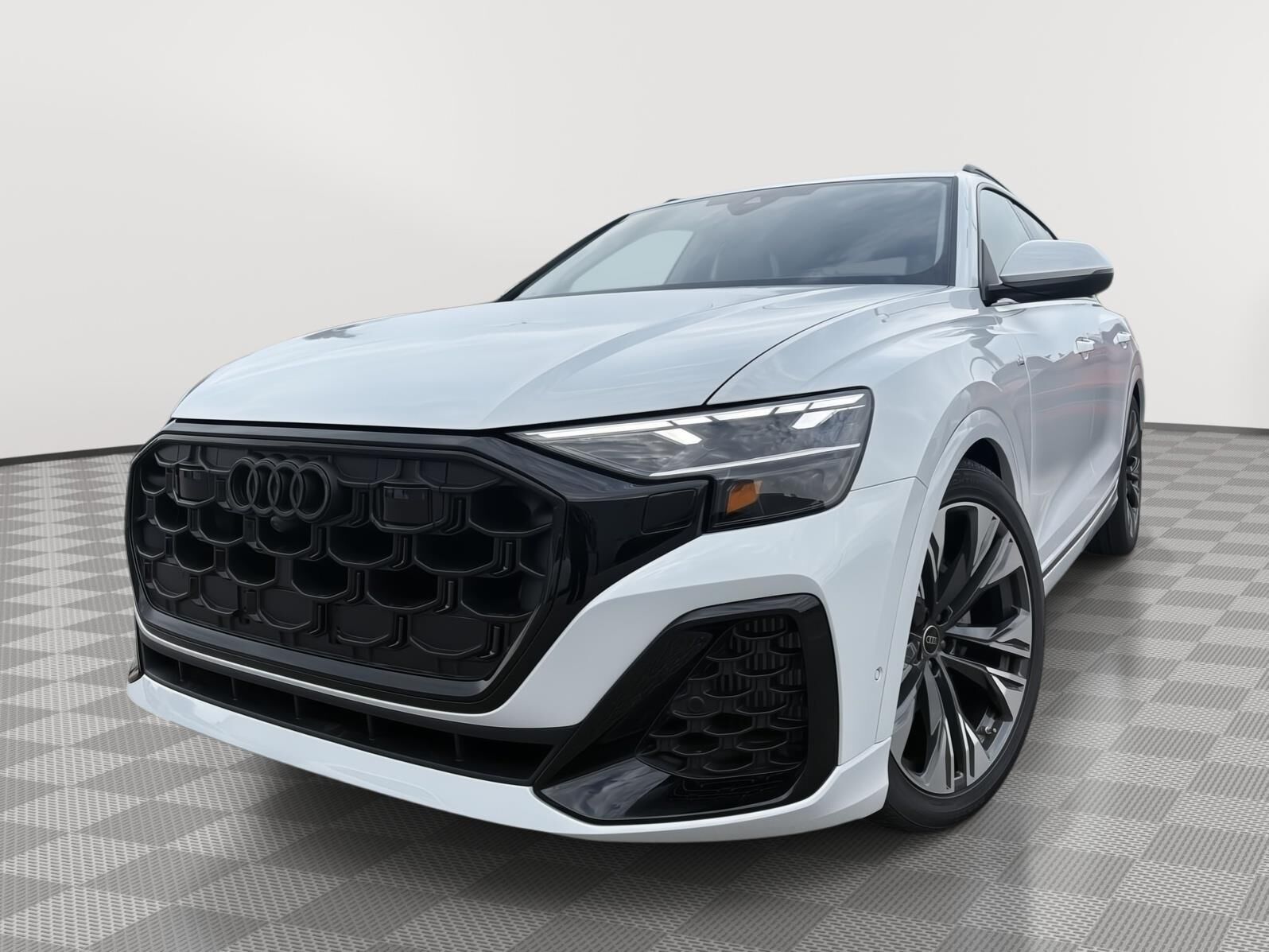 2026 AUDI Q8