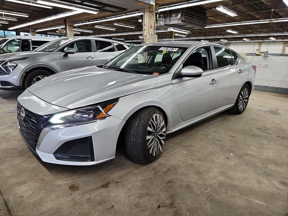 2023 NISSAN Altima
