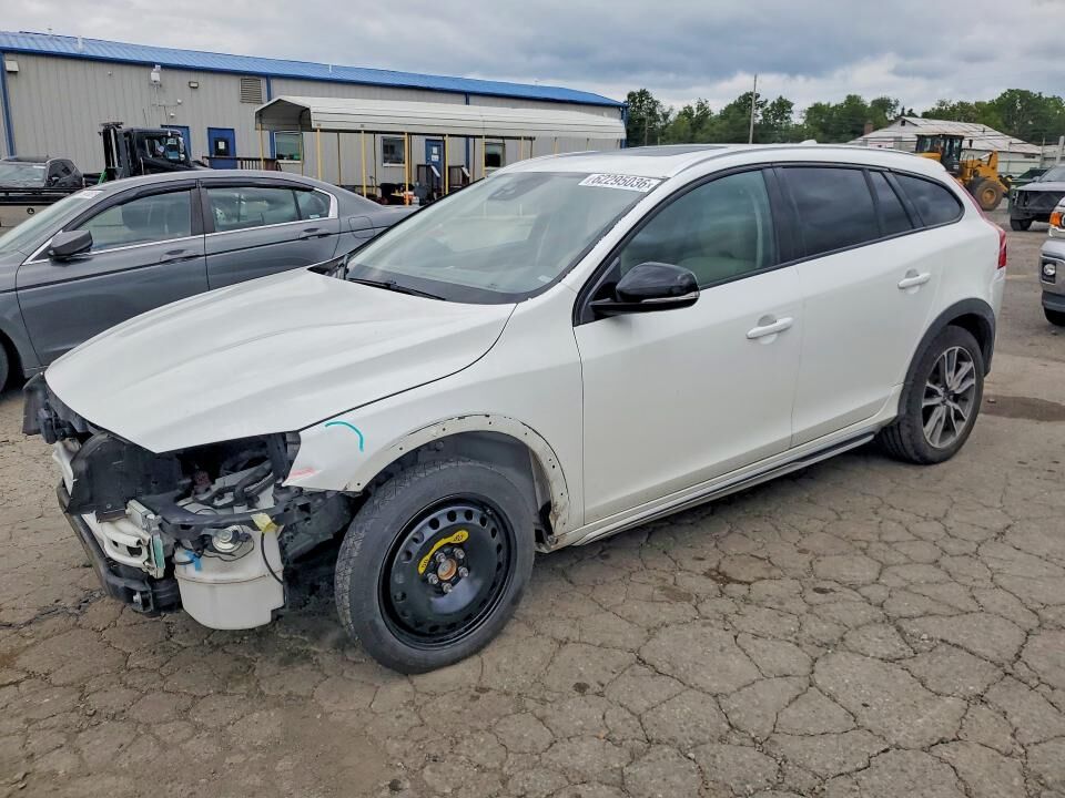 2015 VOLVO V60
