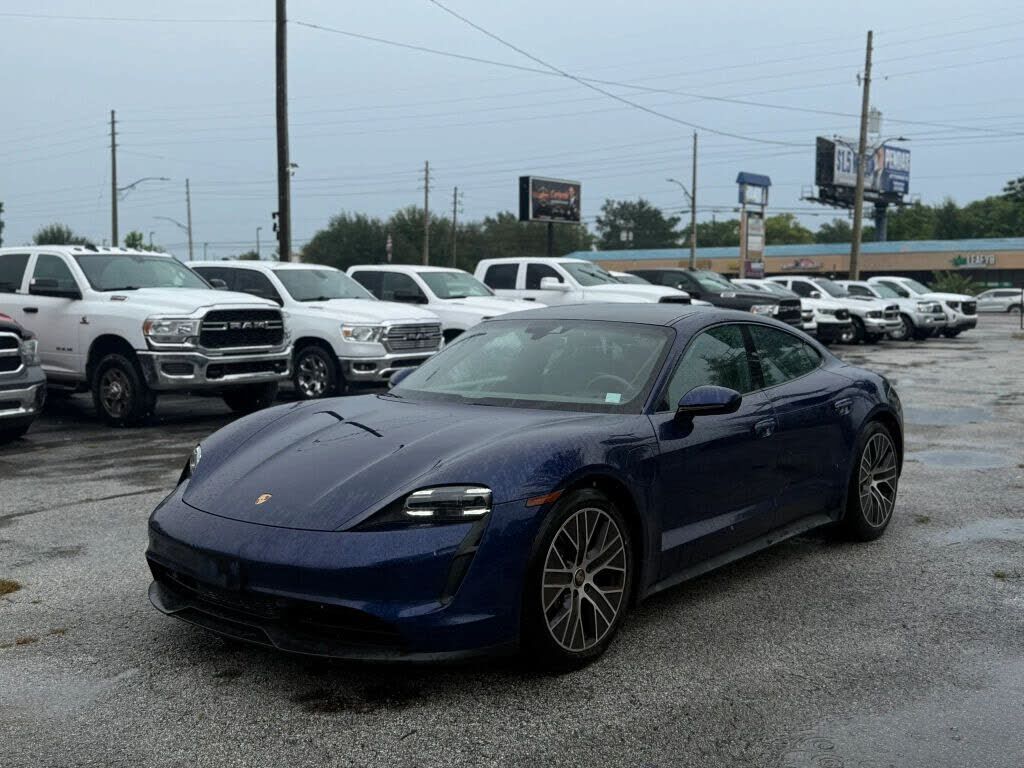 2021 PORSCHE Taycan