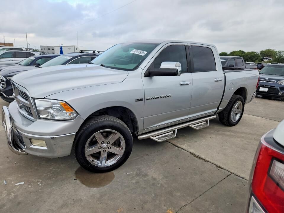 2011 DODGE Ram