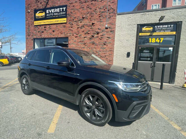 2022 VOLKSWAGEN Tiguan