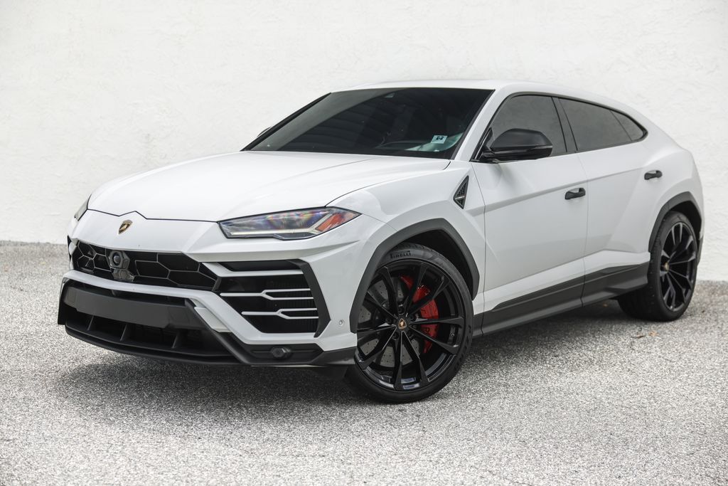2020 LAMBORGHINI URUS