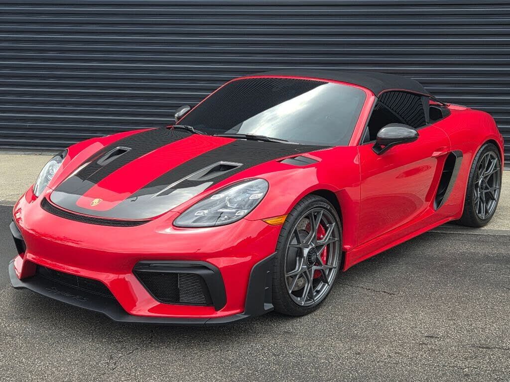 2025 PORSCHE 718