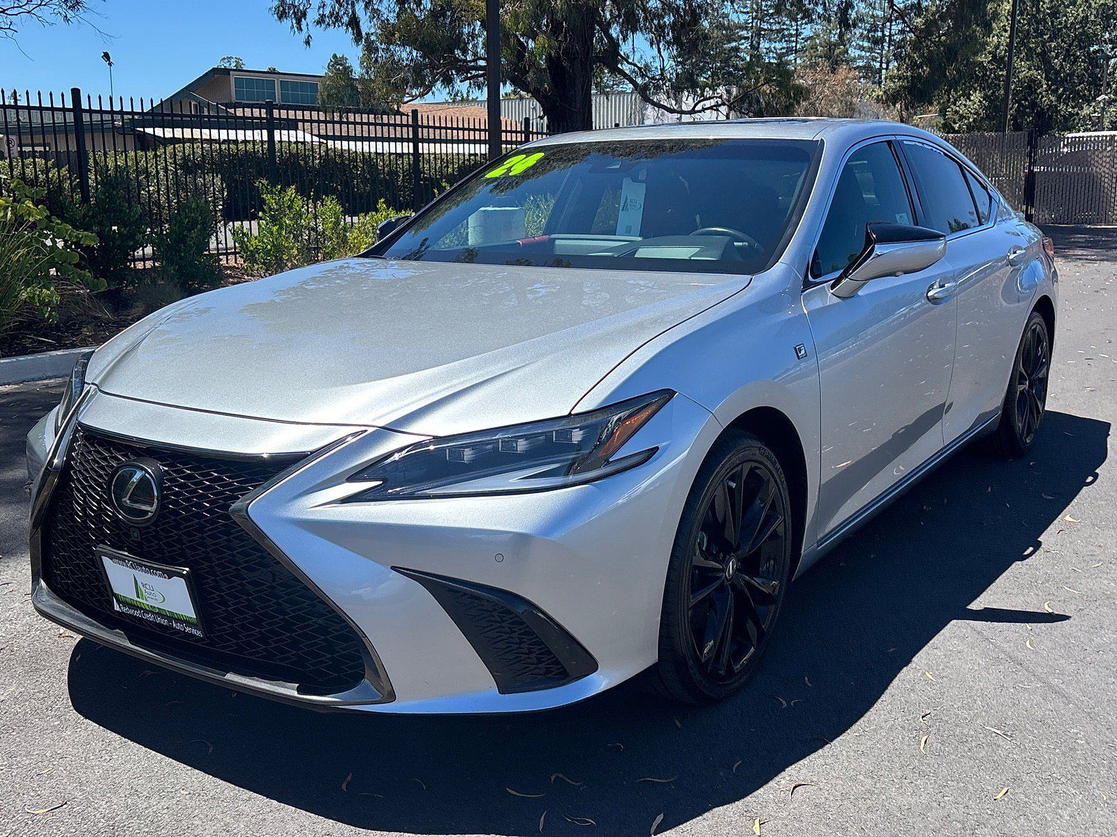 2024 LEXUS ES