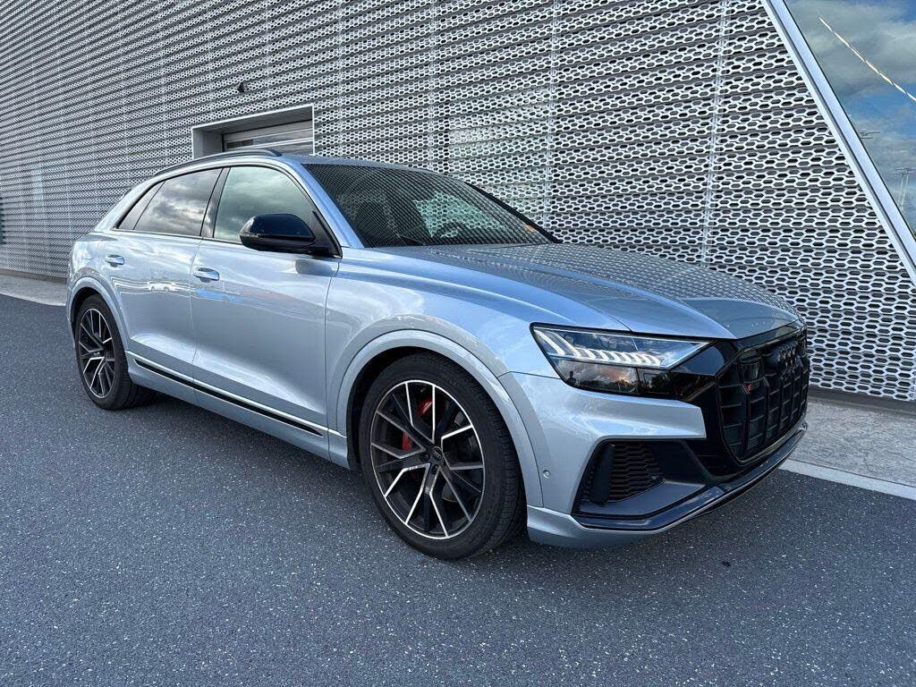 2023 AUDI SQ8