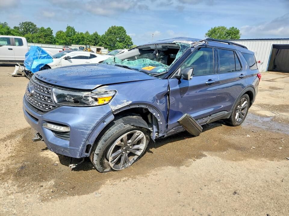 2021 FORD Explorer