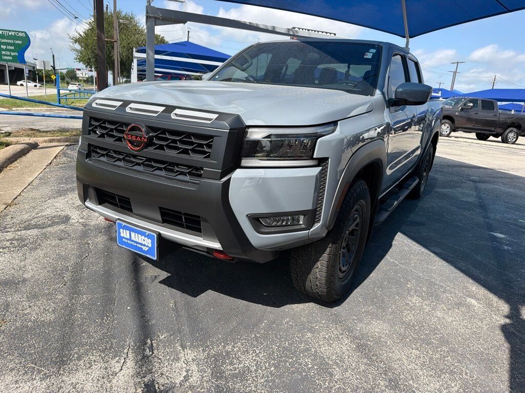 2025 NISSAN Frontier