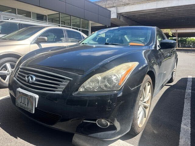 2011 INFINITI G37