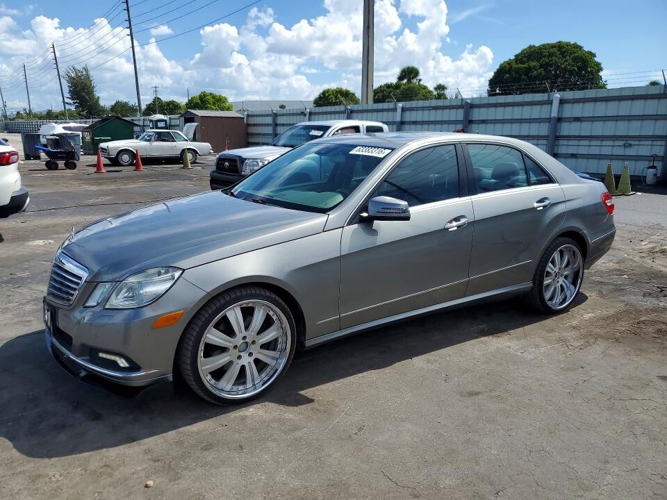 2010 MERCEDES-BENZ E-Class