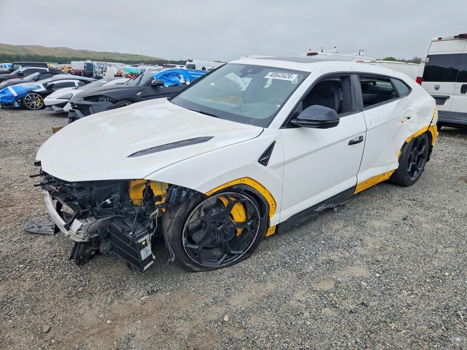2024 LAMBORGHINI URUS