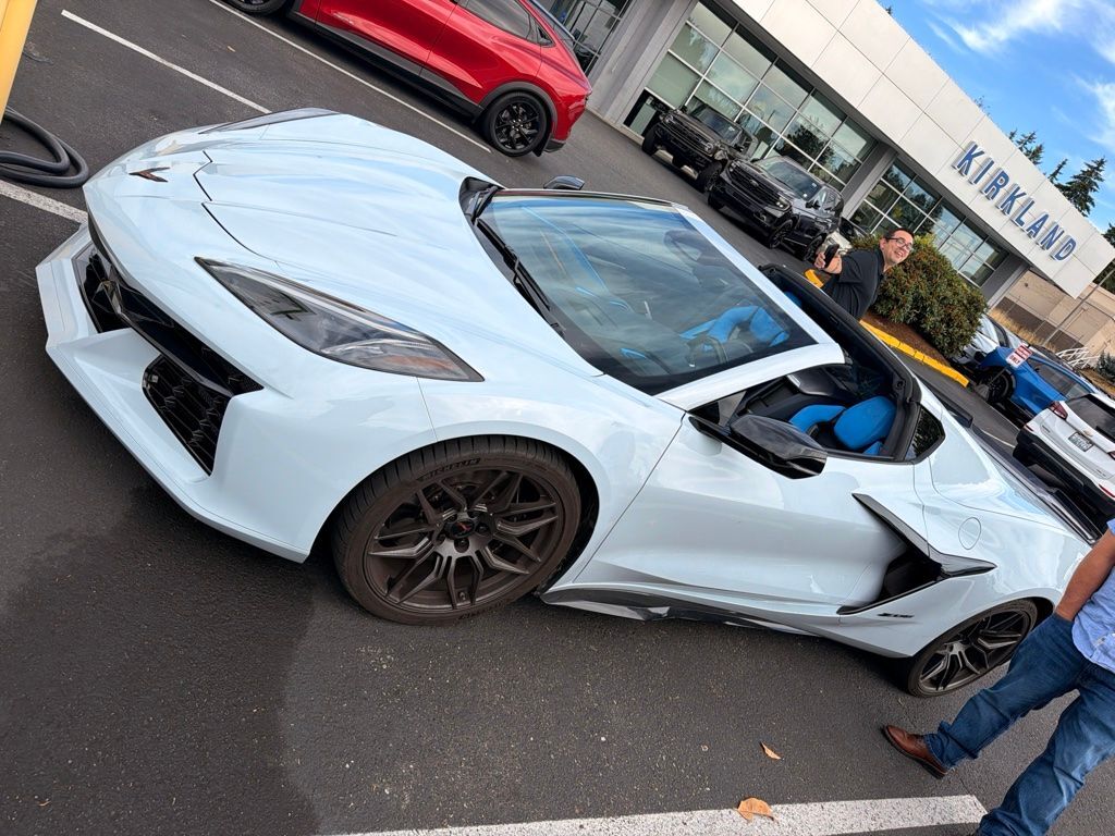 2024 CHEVROLET Corvette
