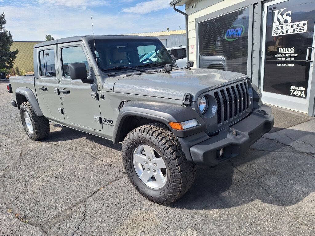 2021 JEEP Gladiator