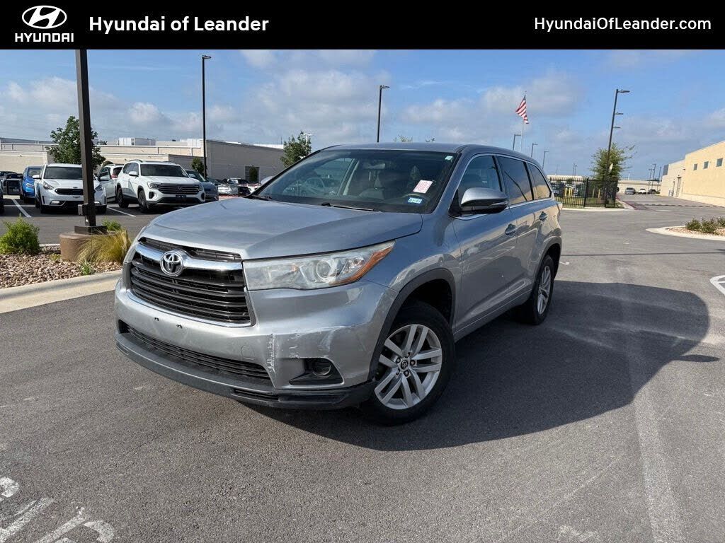 2016 TOYOTA Highlander