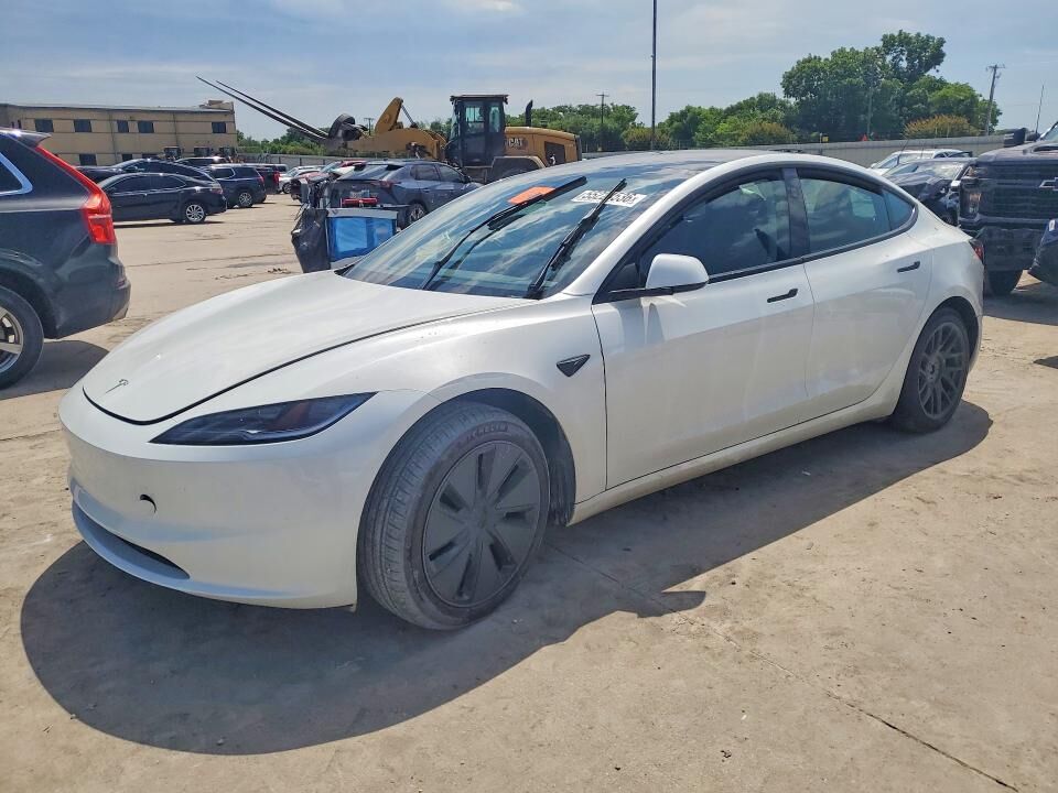 2025 TESLA Model 3