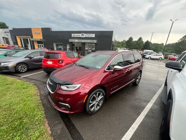2022 CHRYSLER Pacifica