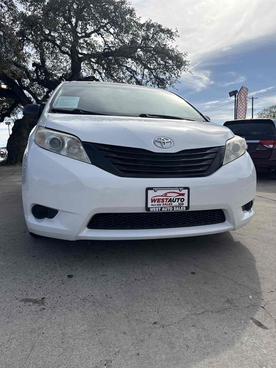2015 TOYOTA Sienna