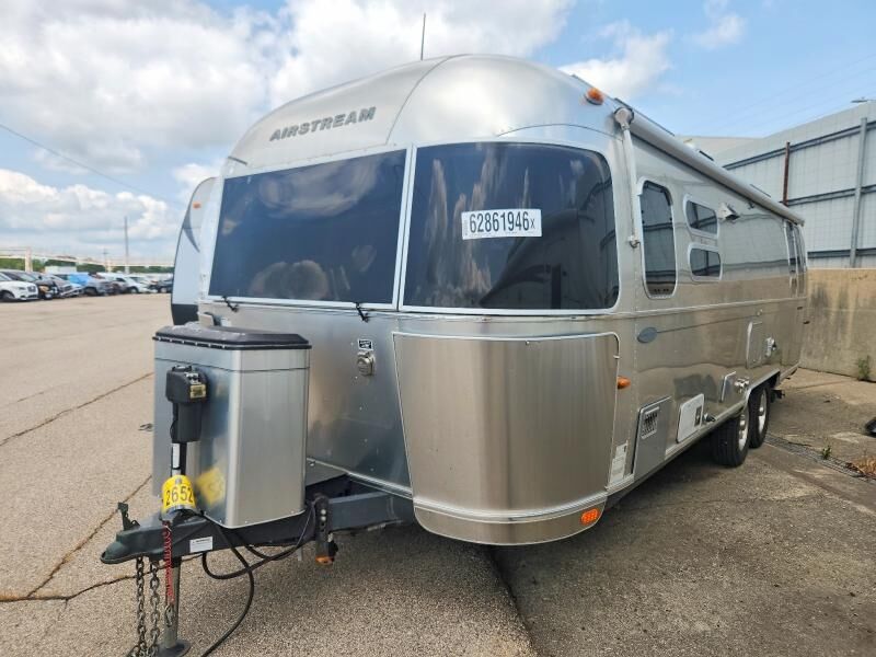 2014 AIRSTREAM Flying Cloud