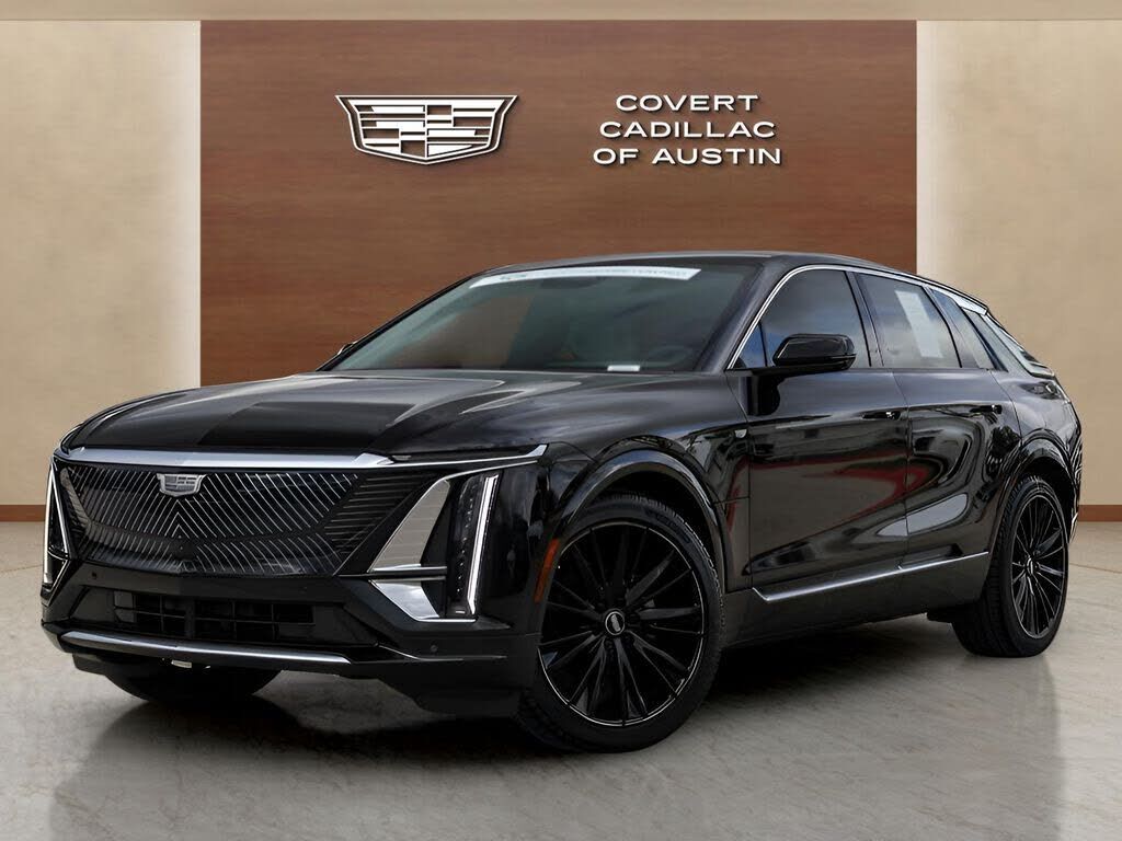 2025 CADILLAC Lyriq