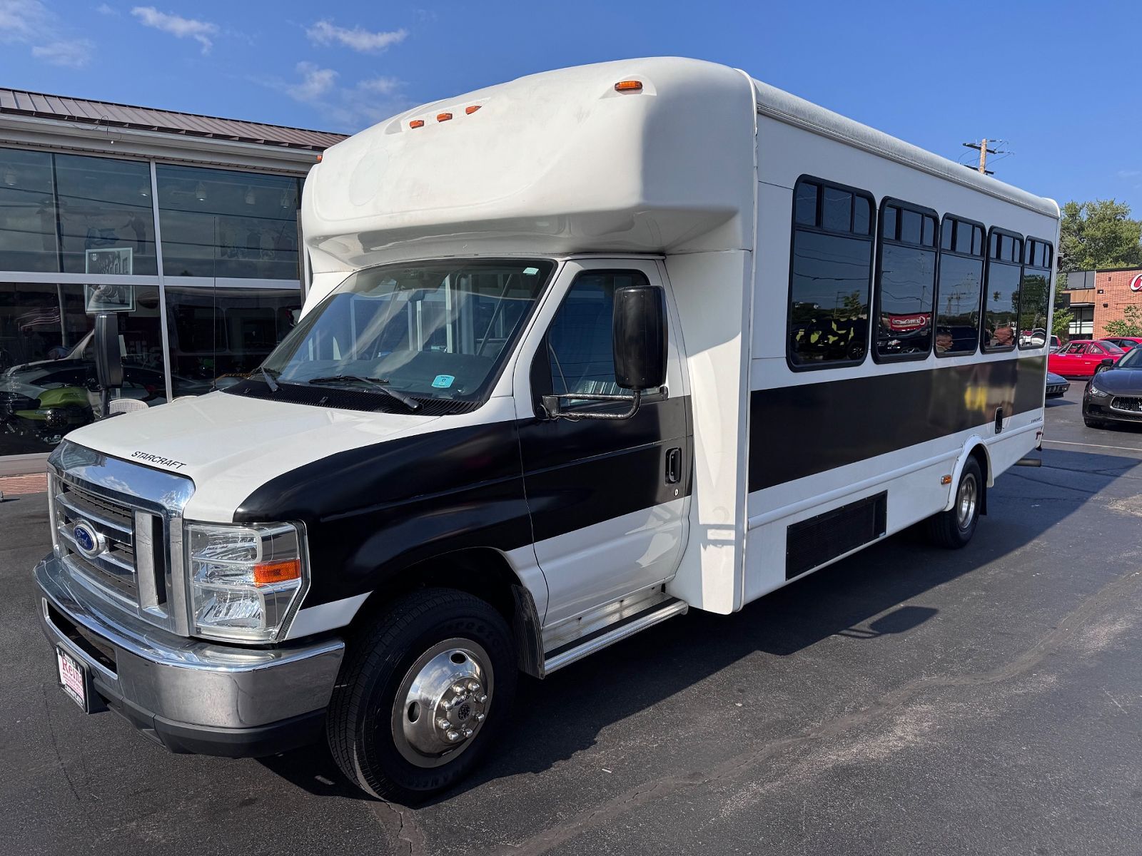 2016 FORD E-450
