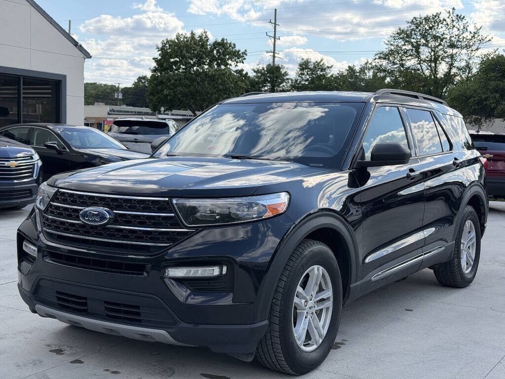 2021 FORD Explorer