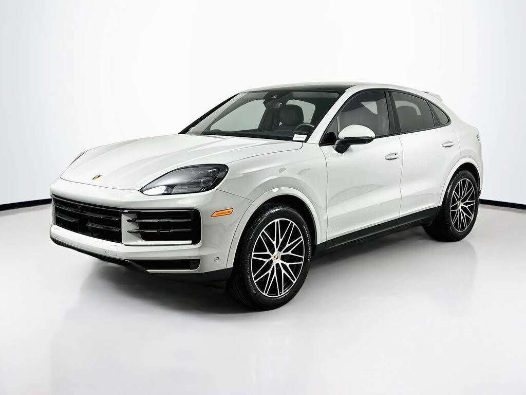 2025 PORSCHE Cayenne