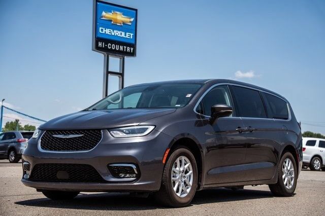 2023 CHRYSLER Pacifica