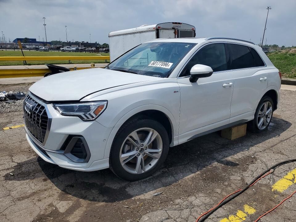 2021 AUDI Q3