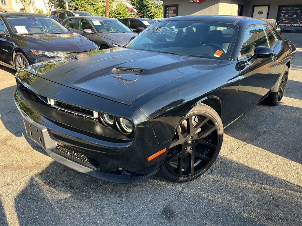 2016 DODGE Challenger