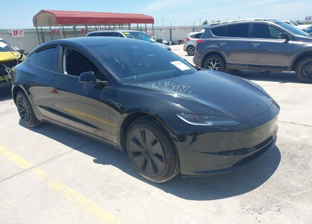 2026 TESLA Model 3