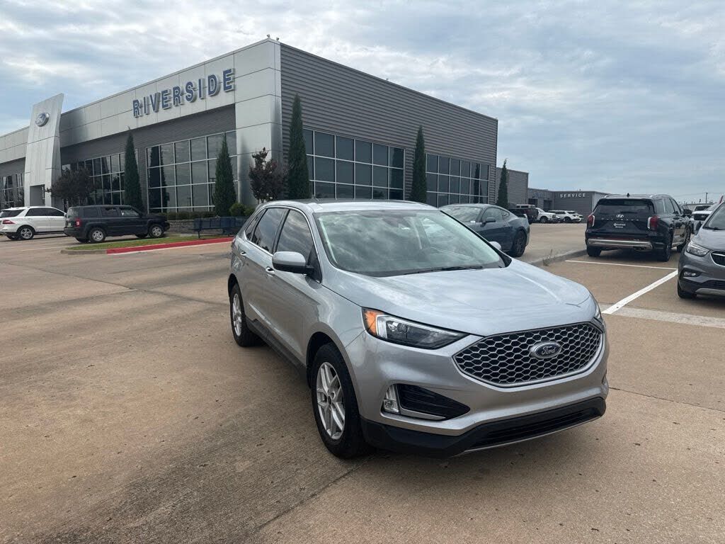 2024 FORD Edge