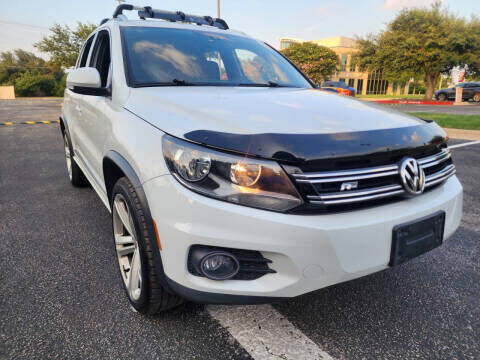 2016 VOLKSWAGEN Tiguan