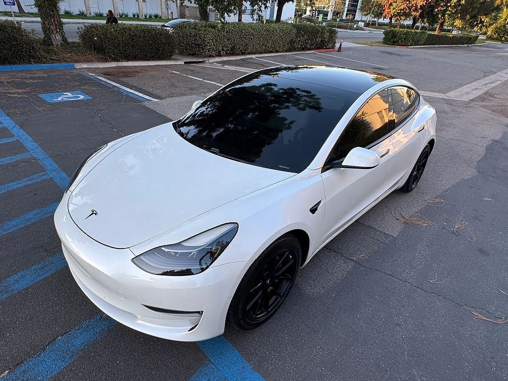 2021 TESLA Model 3