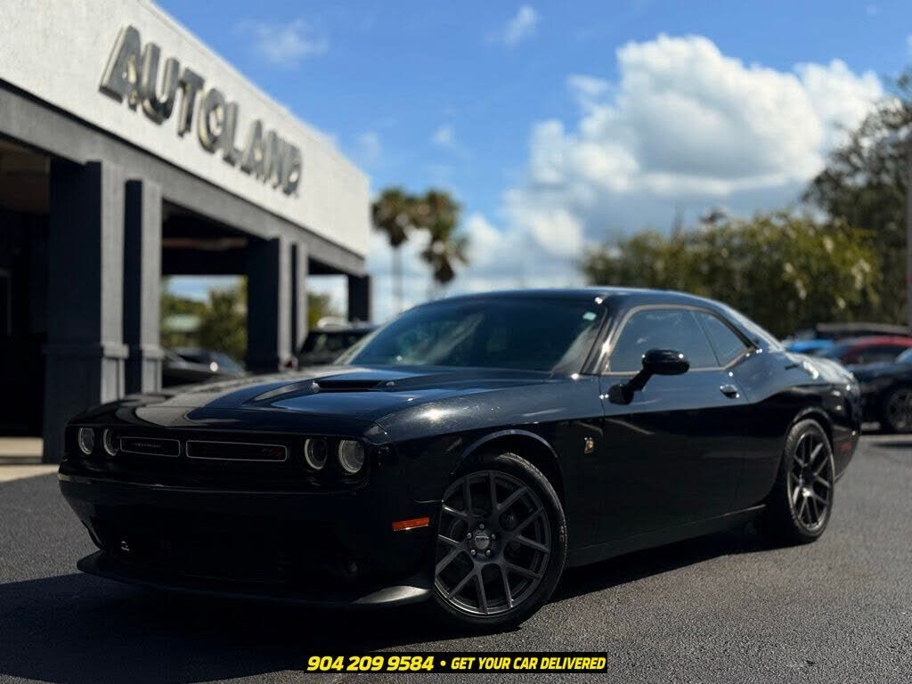 2016 DODGE Challenger