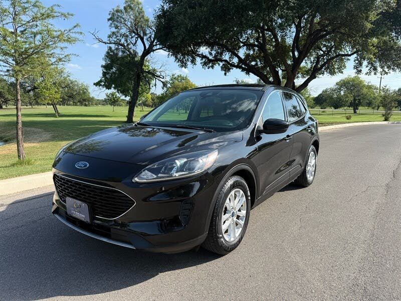 2020 FORD Escape