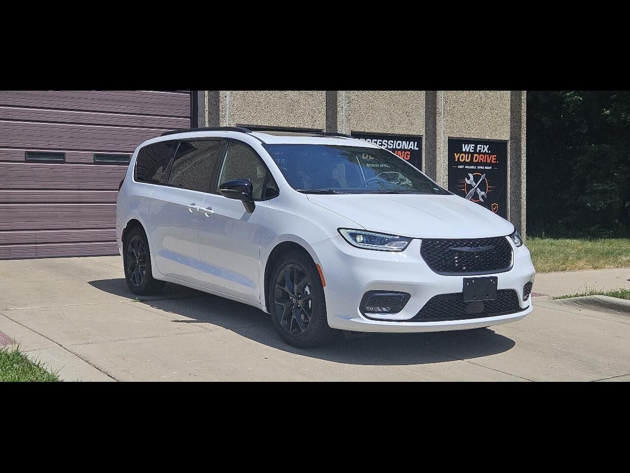 2026 CHRYSLER Pacifica
