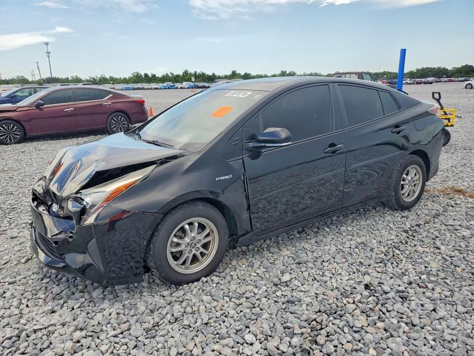2016 TOYOTA PRIUS