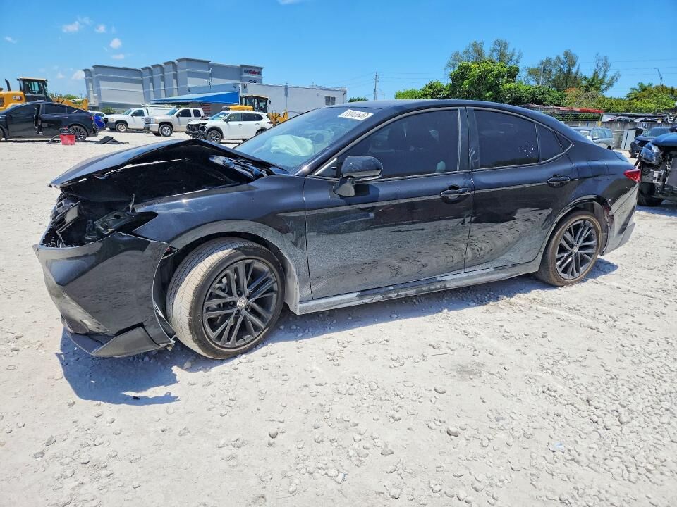 2026 TOYOTA Camry