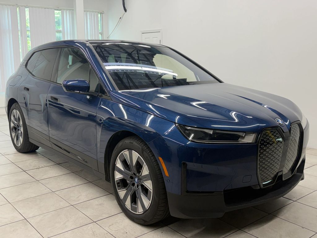 2022 BMW ix